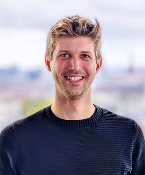 M. Schmidt